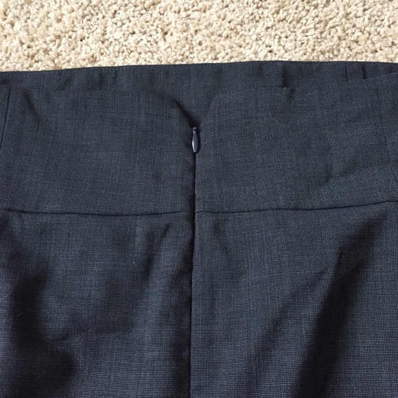 Banana Republic Skirt - Picture 4 of 4